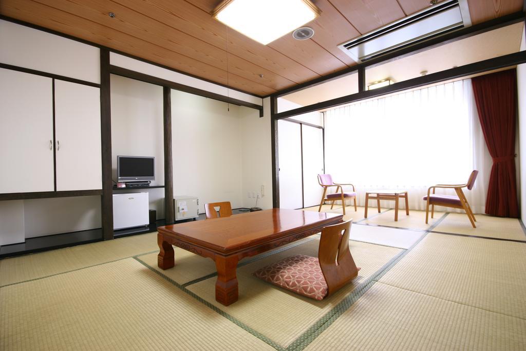 Wasuki Tsukasakan Kumamoto Zimmer foto